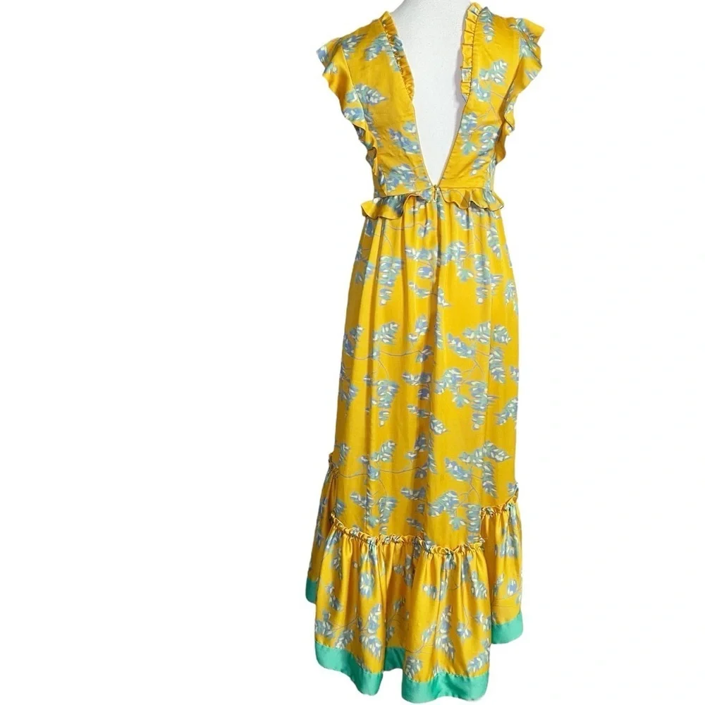 Three Floor Lemonana Dress Yellow Aqua Print
Ruffle Flutter Sleeve Midi - Picture 2 of 16